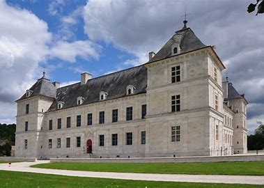 Château d'Ancy le Franc.jpeg